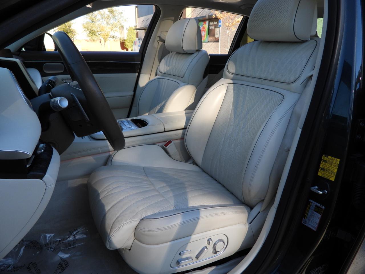 Genesis G90 3.5T e-Supercharger 2023
