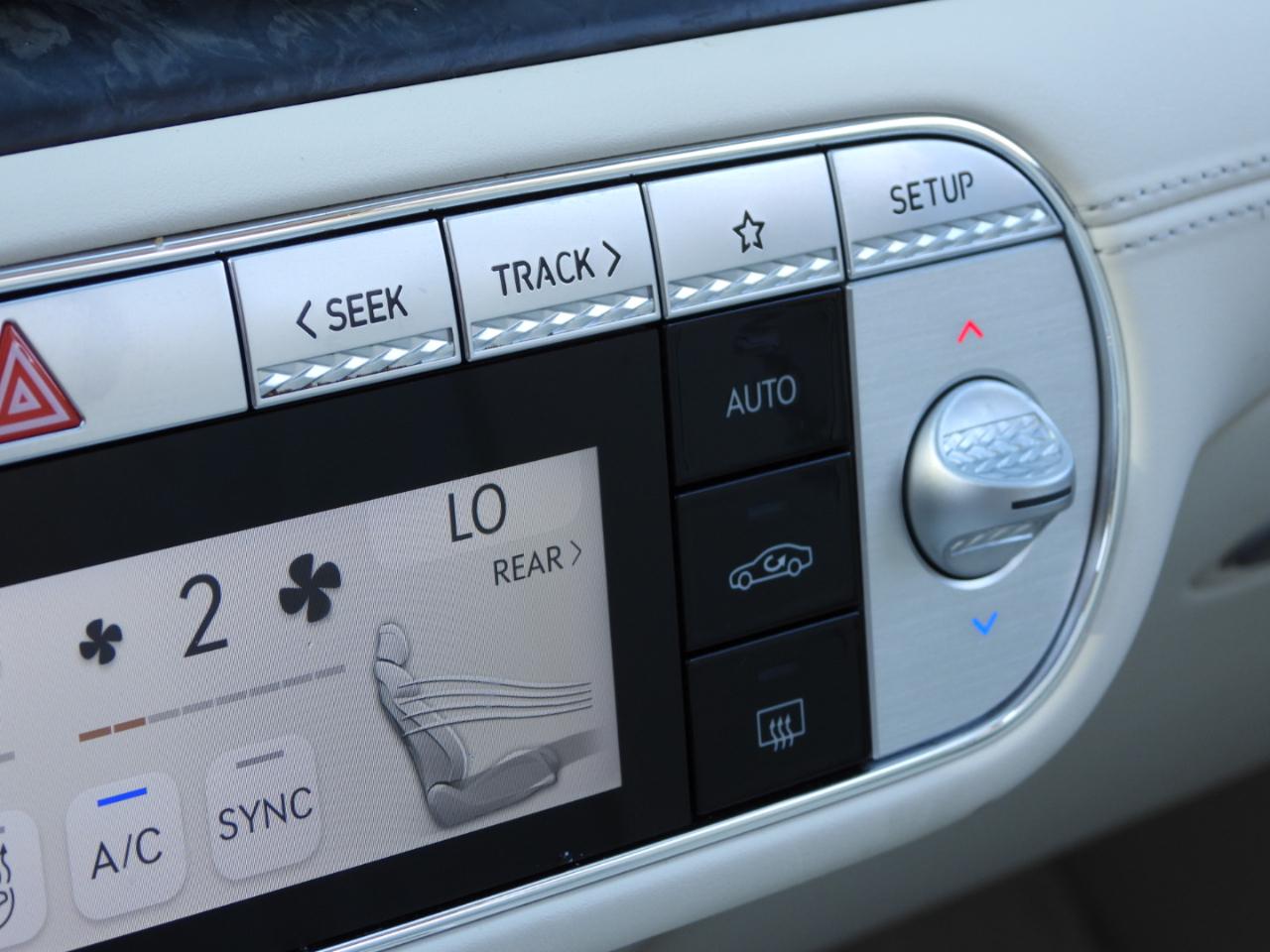 Genesis G90 3.5T e-Supercharger 2023