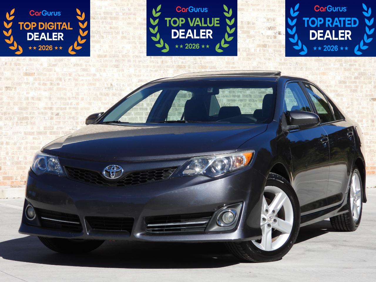 Toyota Camry SE 2012