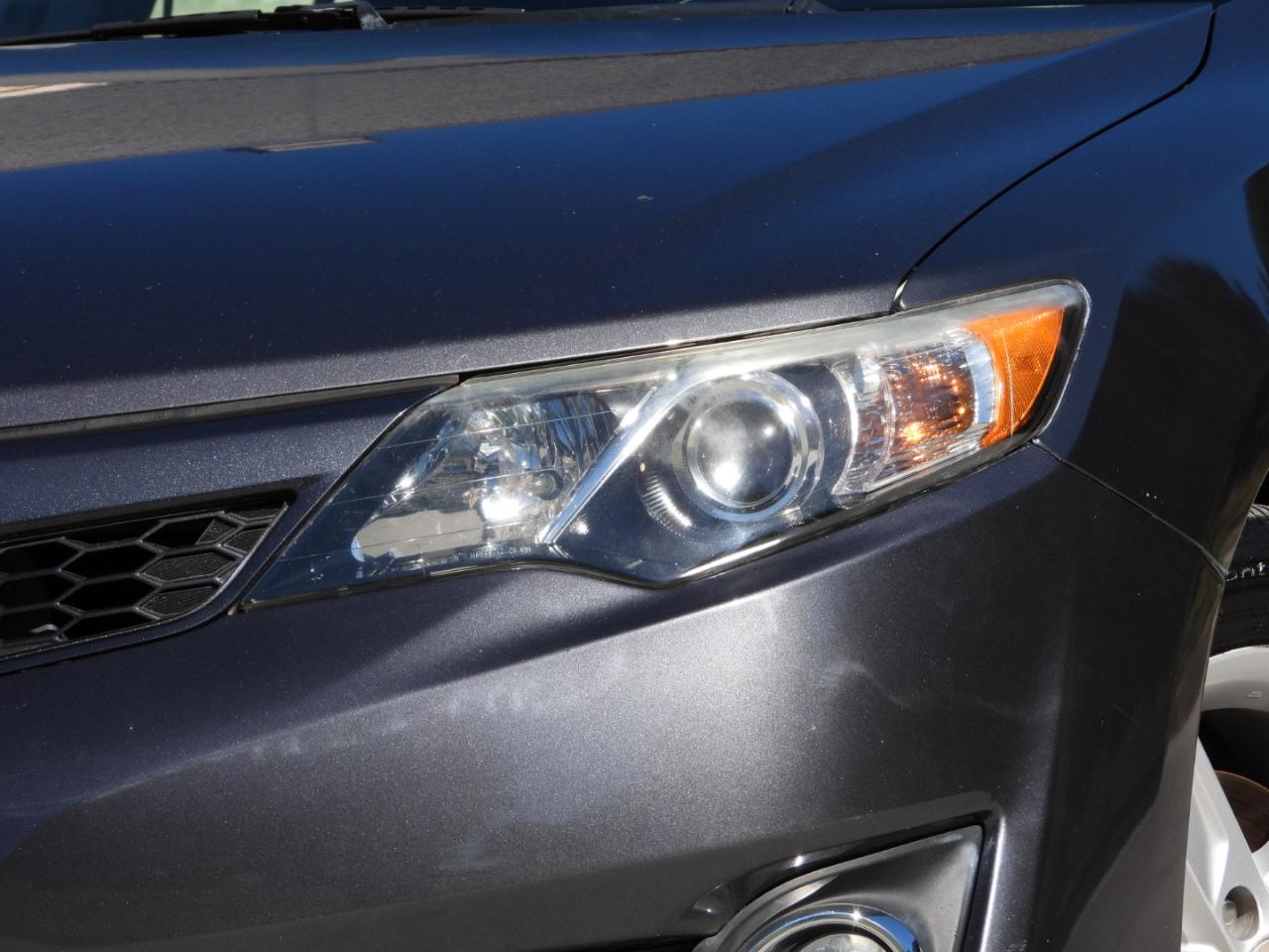 Toyota Camry SE 2012