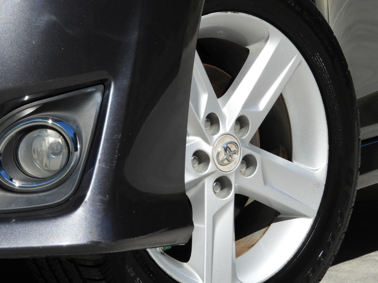 Toyota Camry SE 2012