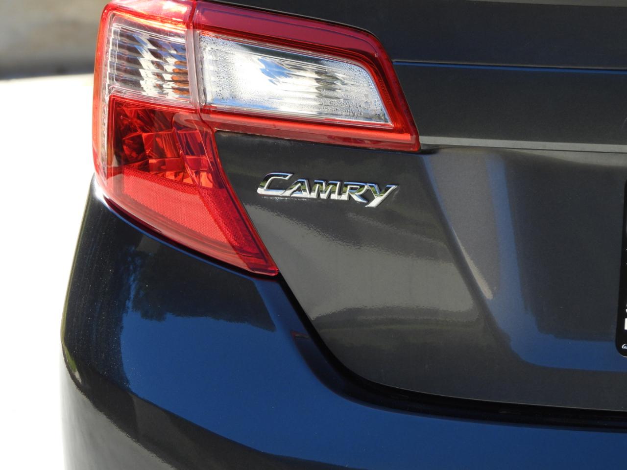 Toyota Camry SE 2012