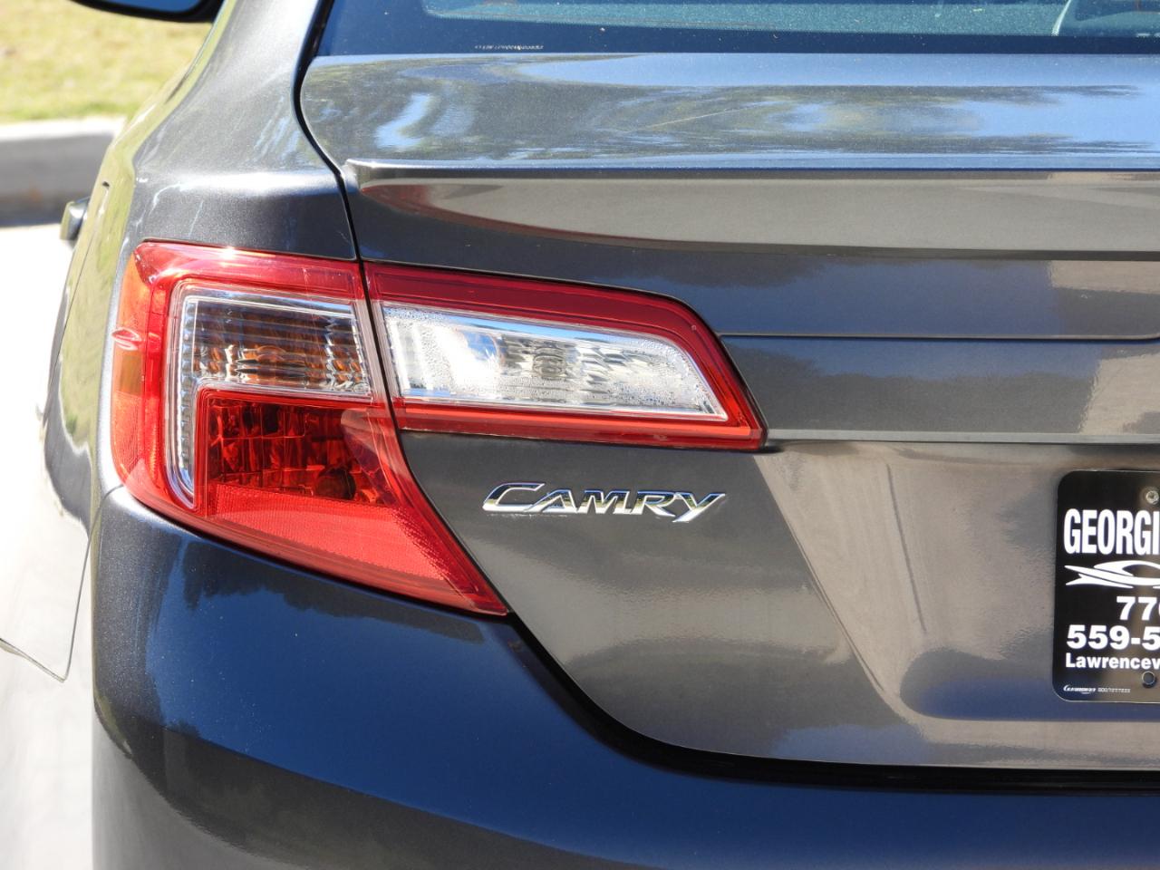Toyota Camry SE 2012
