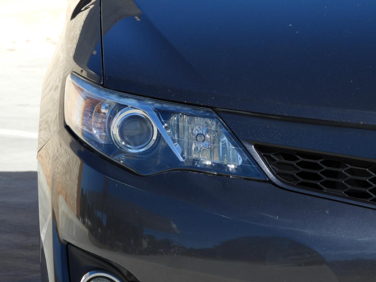 Toyota Camry SE 2012