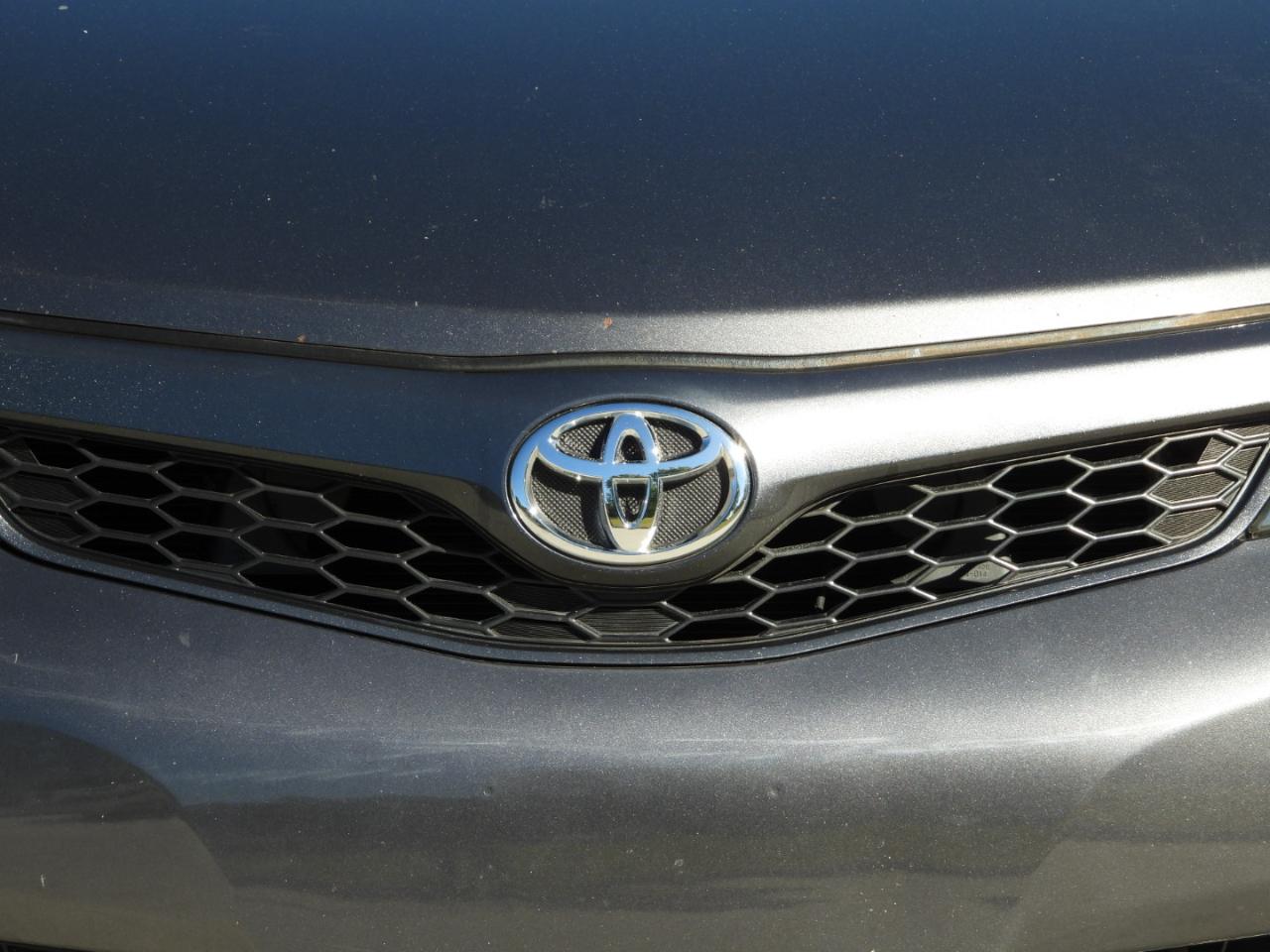 Toyota Camry SE 2012