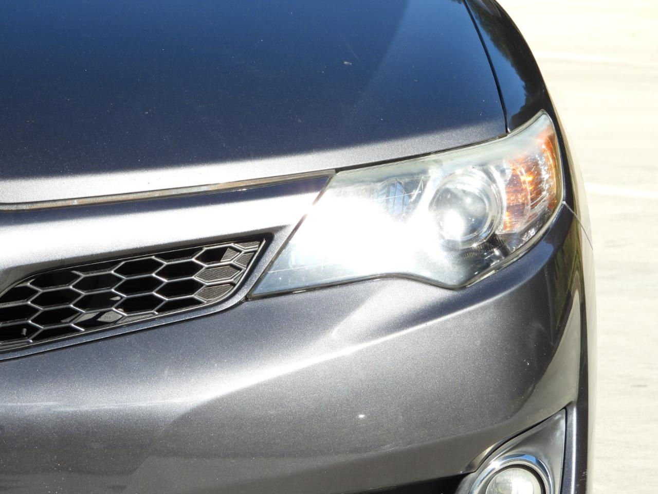 Toyota Camry SE 2012