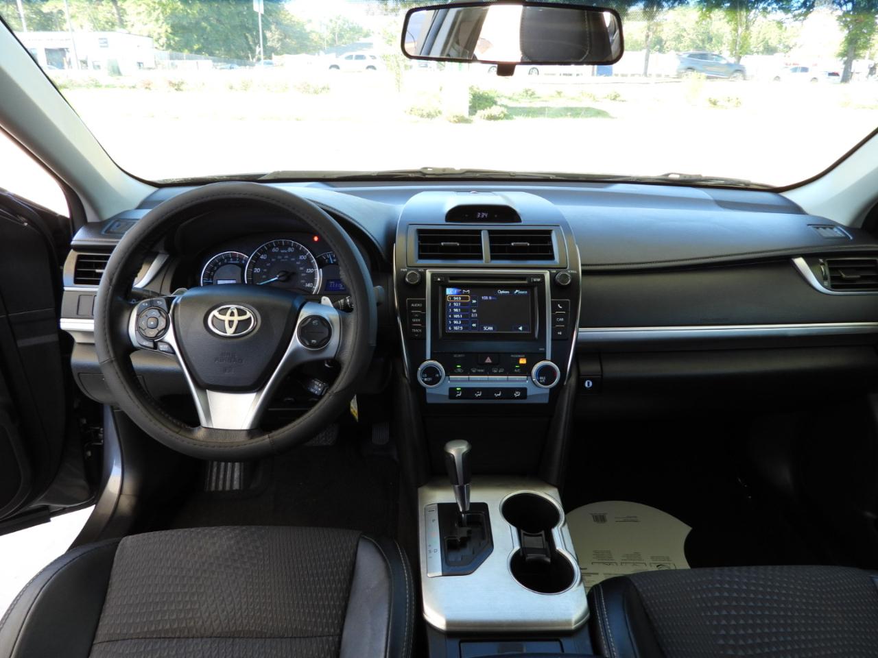Toyota Camry SE 2012