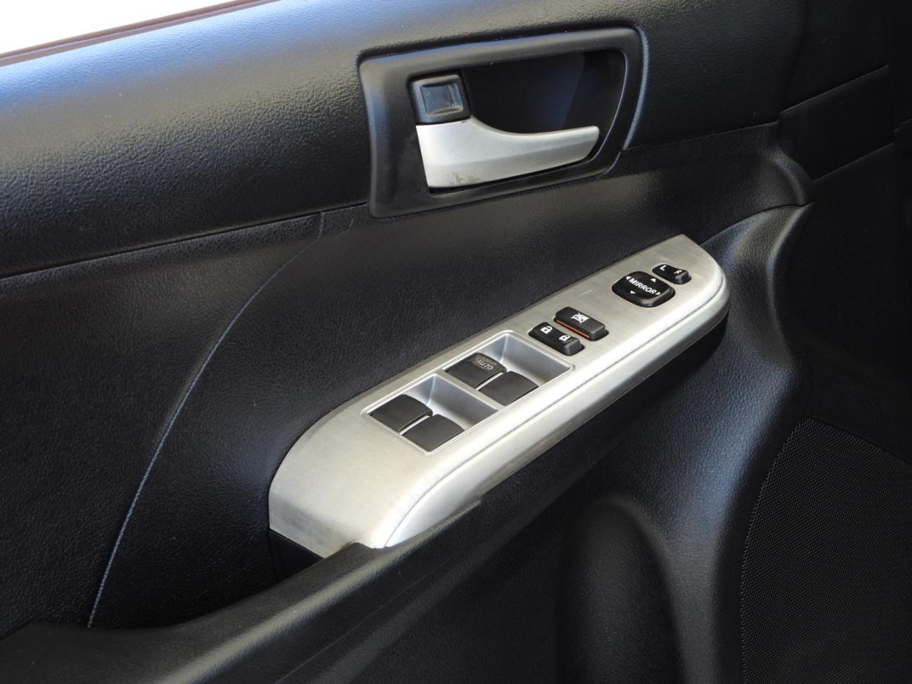 Toyota Camry SE 2012