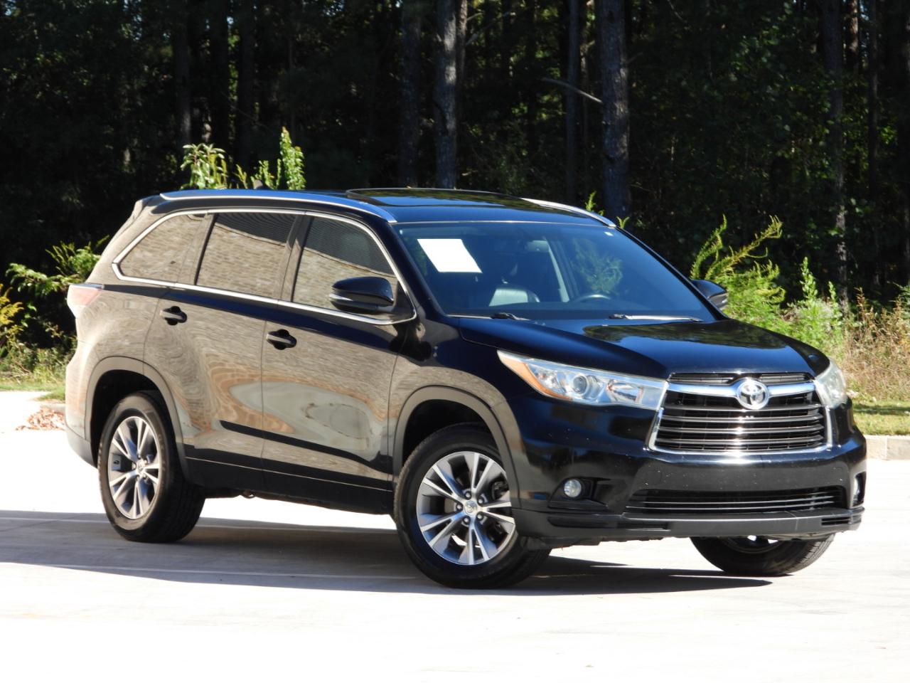 Toyota Highlander XLE FWD V6 2015