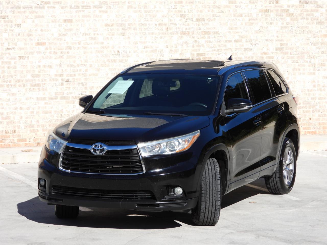 Toyota Highlander XLE FWD V6 2015