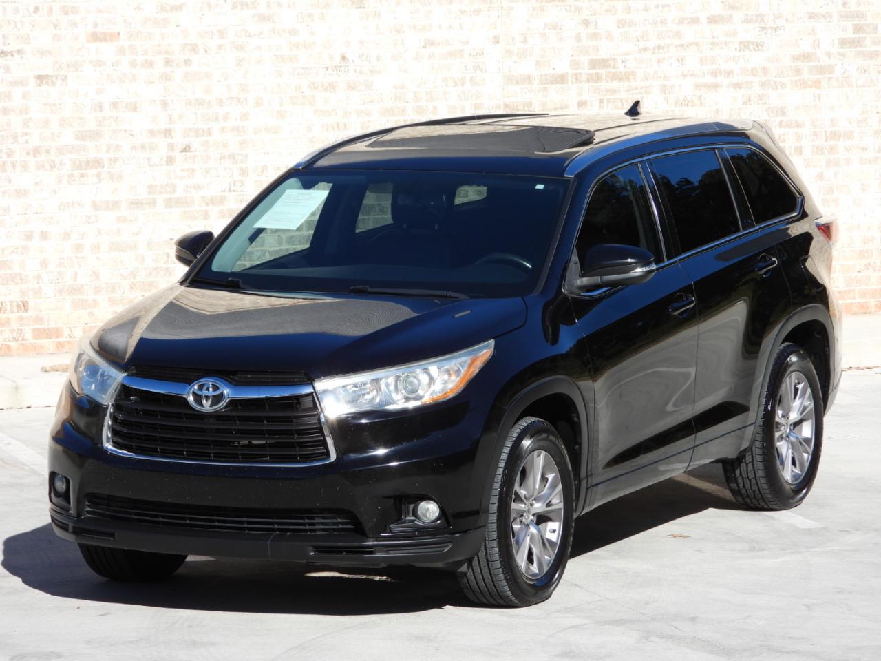 Toyota Highlander XLE FWD V6 2015