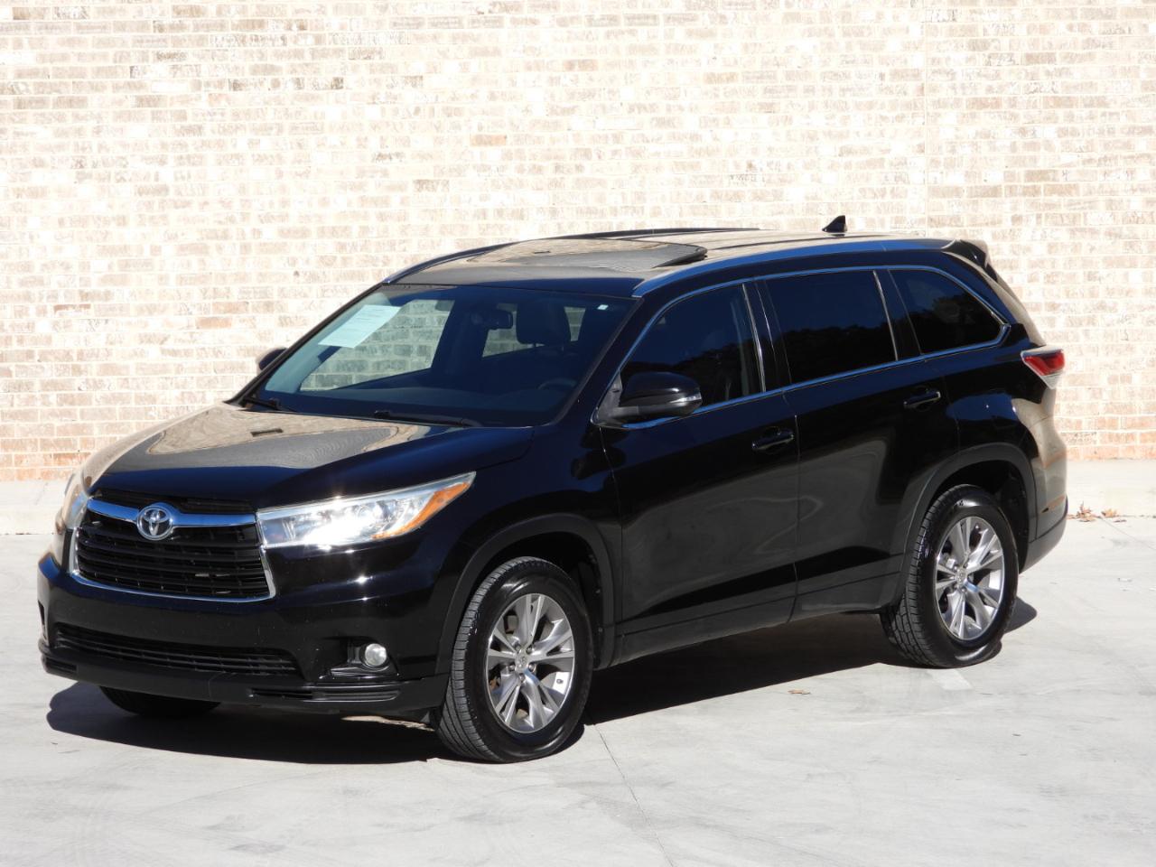 Toyota Highlander XLE FWD V6 2015