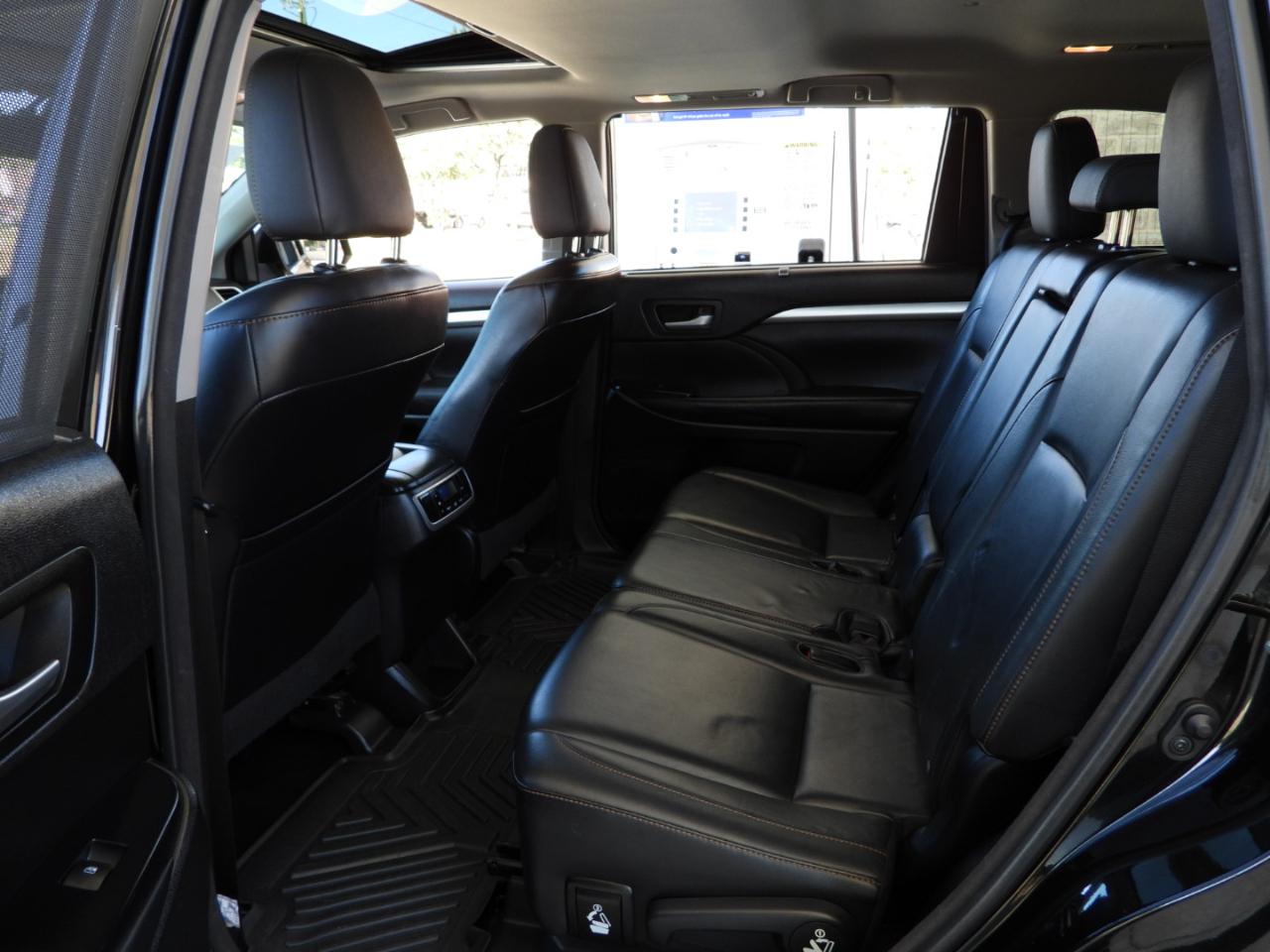 Toyota Highlander XLE FWD V6 2015