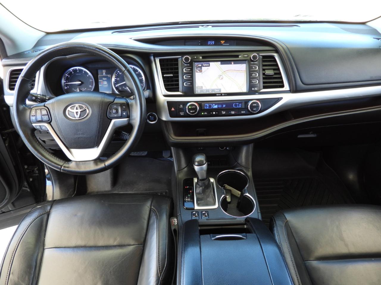 Toyota Highlander XLE FWD V6 2015