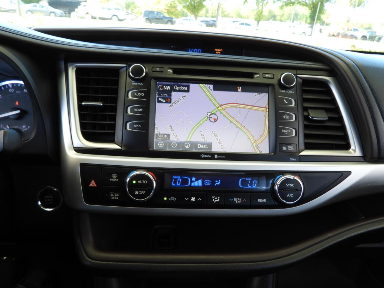 Toyota Highlander XLE FWD V6 2015