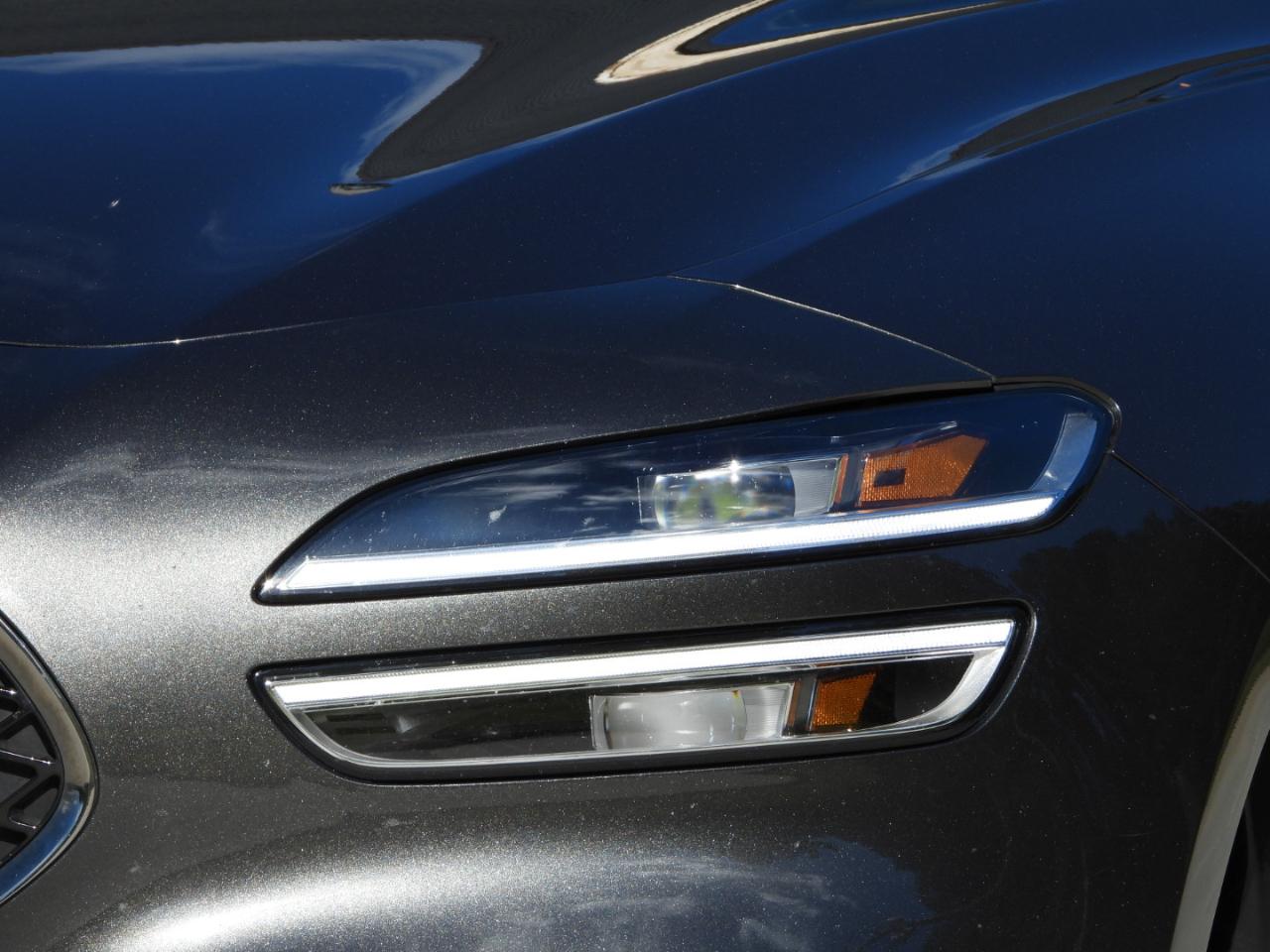 Genesis G70  2023