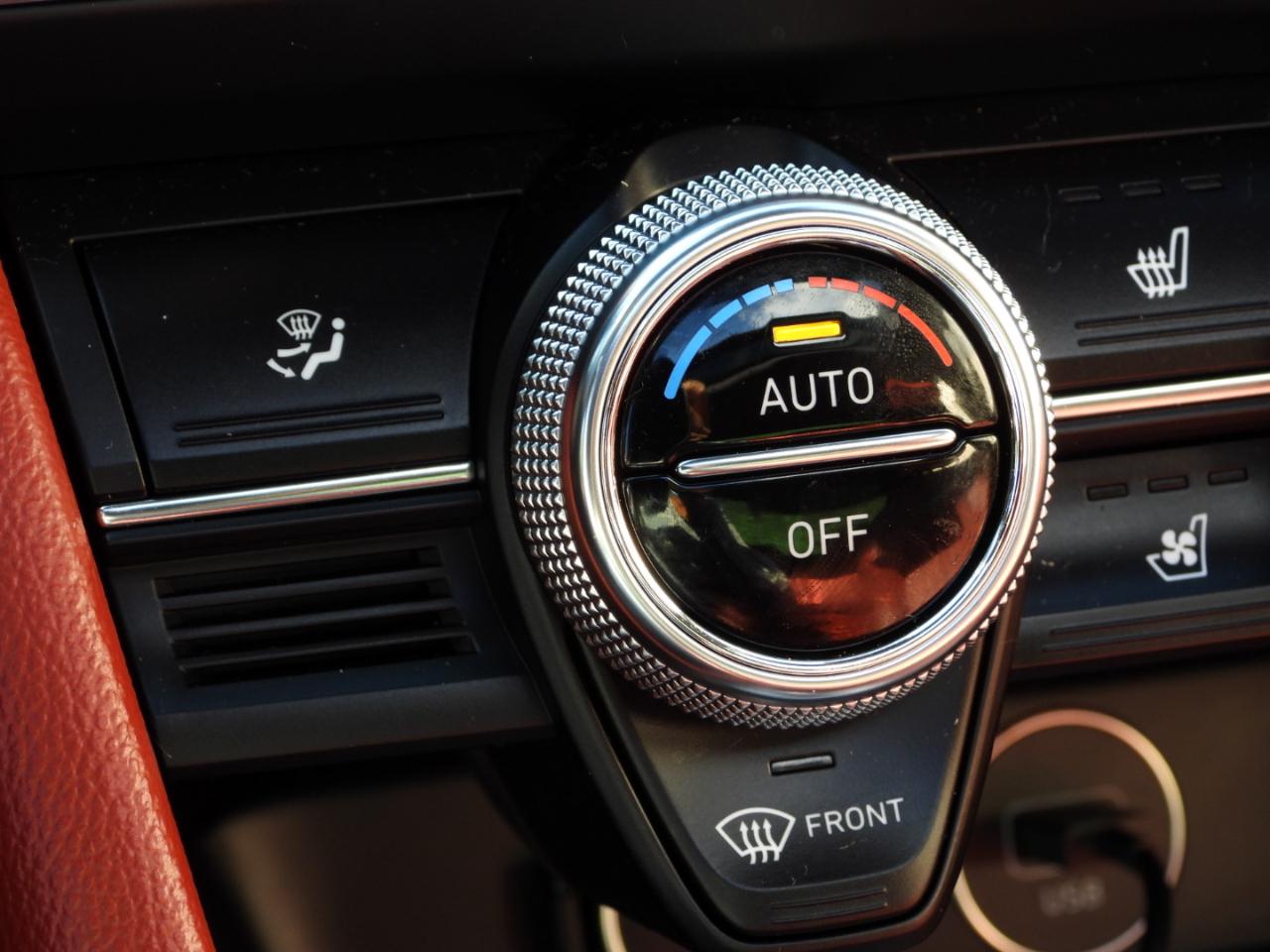 Genesis G70  2023