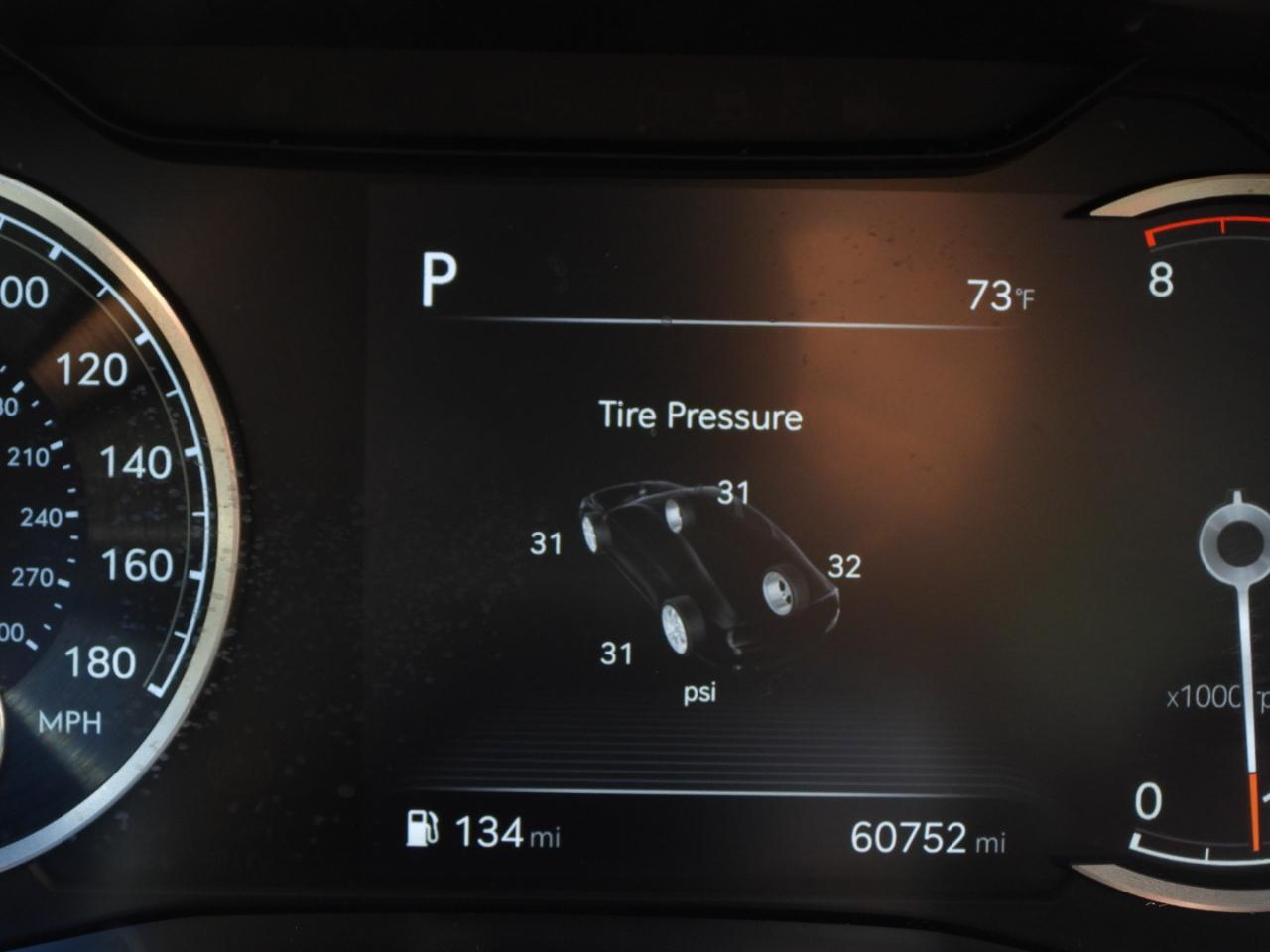 Genesis G70  2023