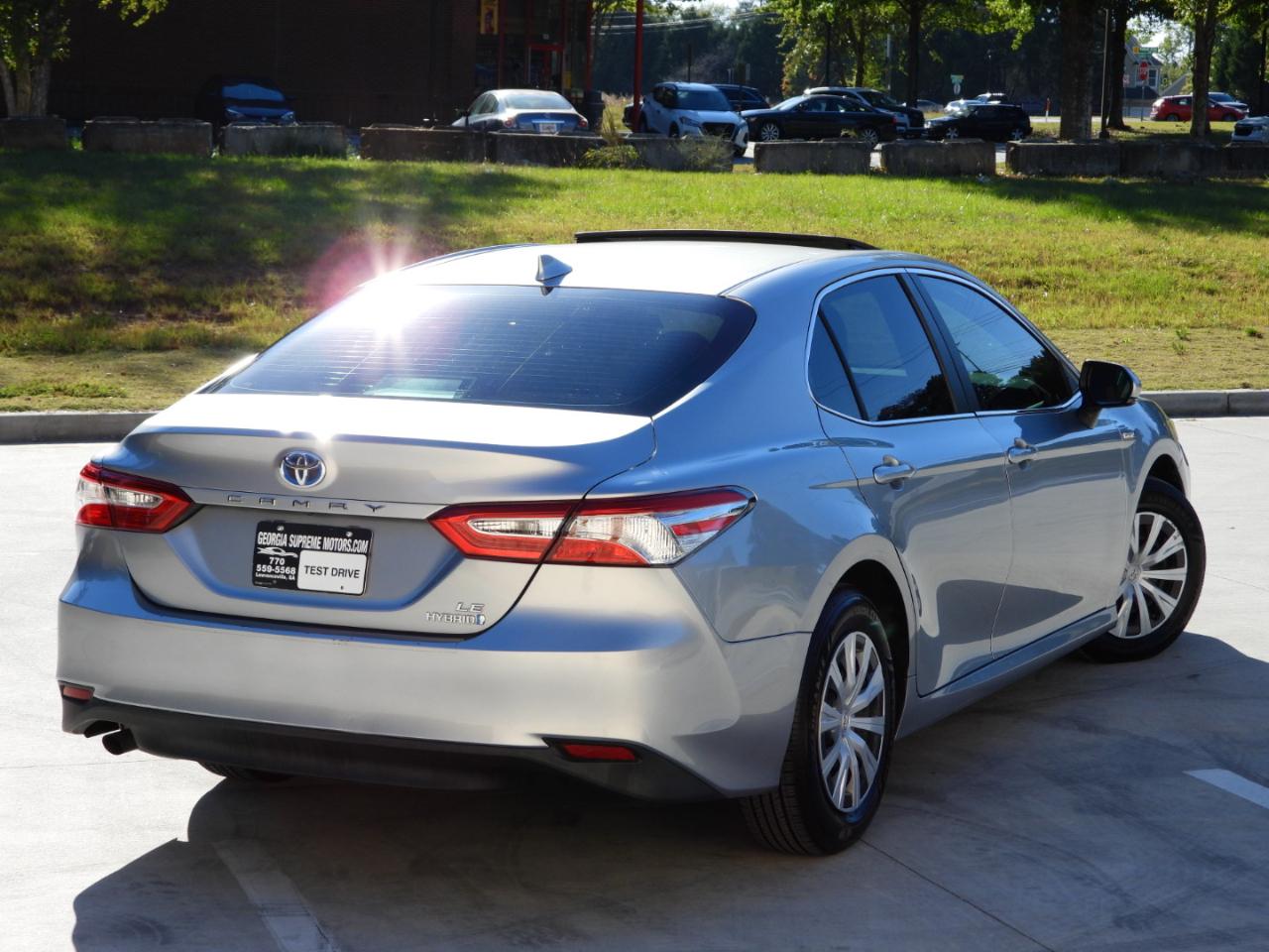 Toyota Camry Hybrid LE 2020