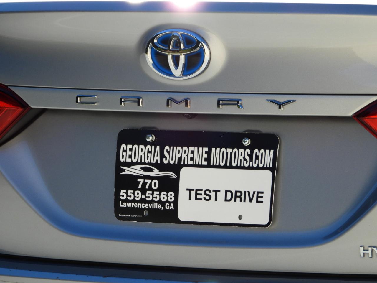 Toyota Camry Hybrid LE 2020