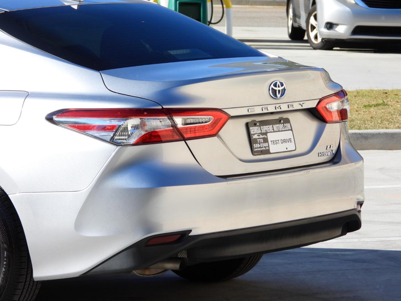 Toyota Camry Hybrid LE 2020