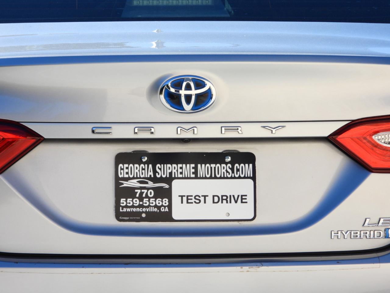 Toyota Camry Hybrid LE 2020