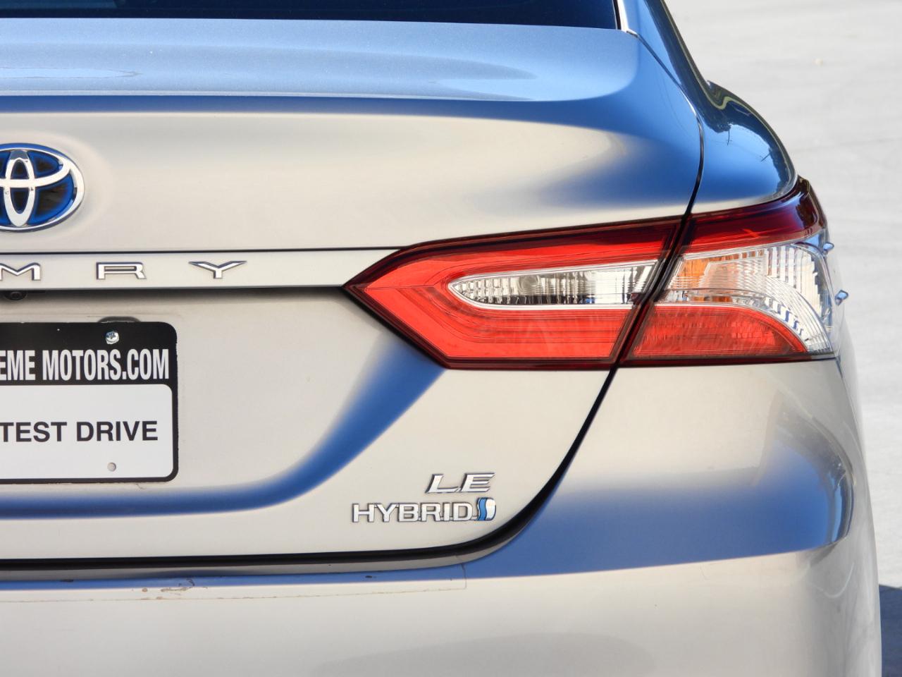 Toyota Camry Hybrid LE 2020