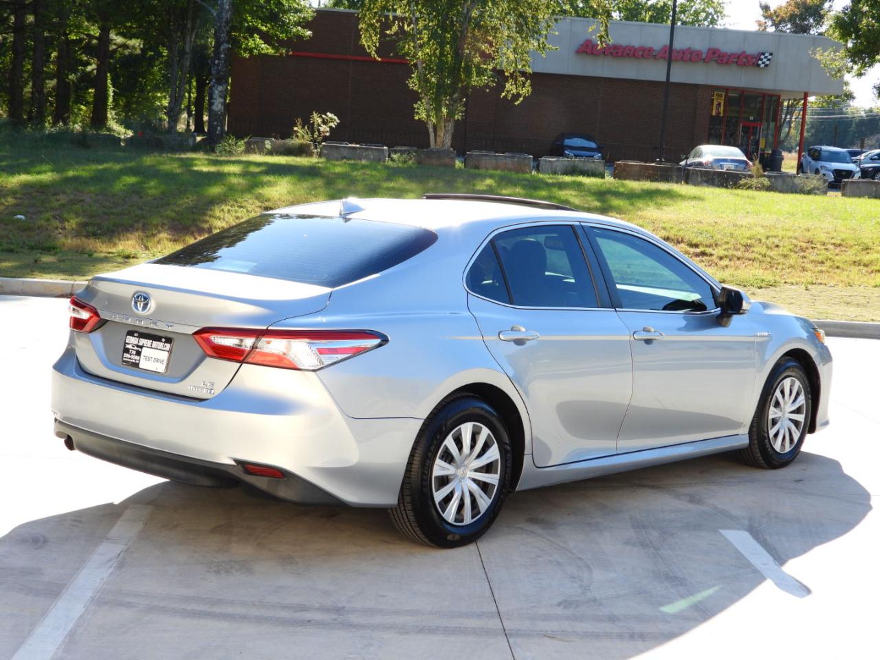 Toyota Camry Hybrid LE 2020