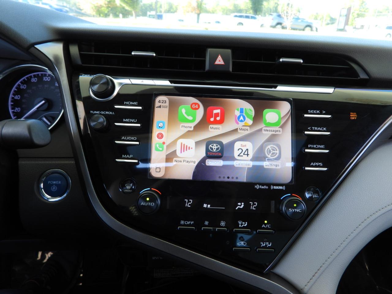 Toyota Camry Hybrid LE 2020