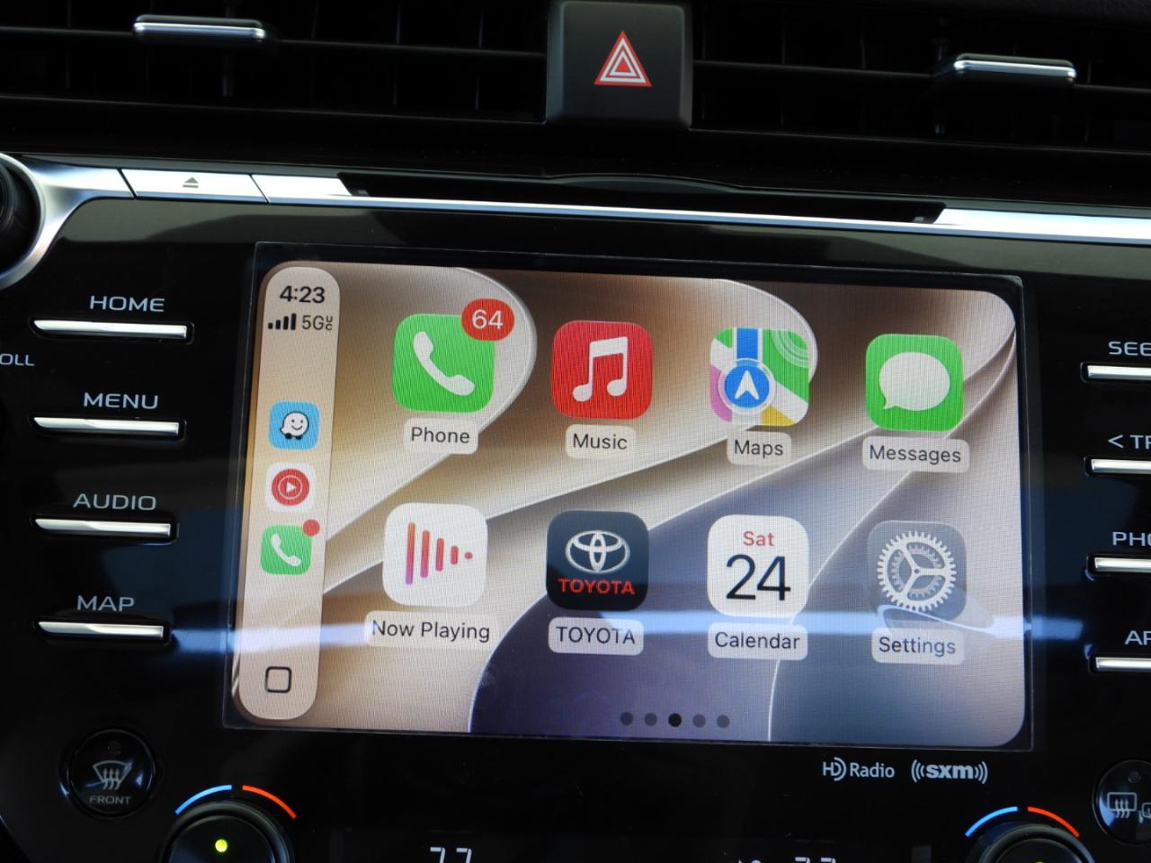 Toyota Camry Hybrid LE 2020