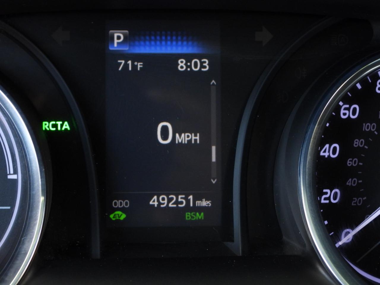 Toyota Camry Hybrid LE 2020
