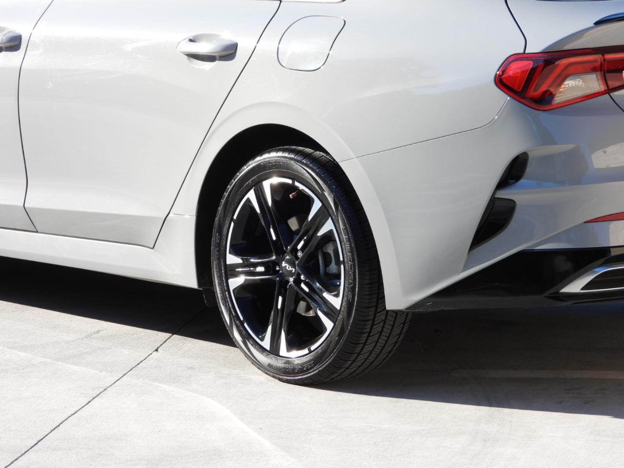 Kia K5 GT-Line 2024