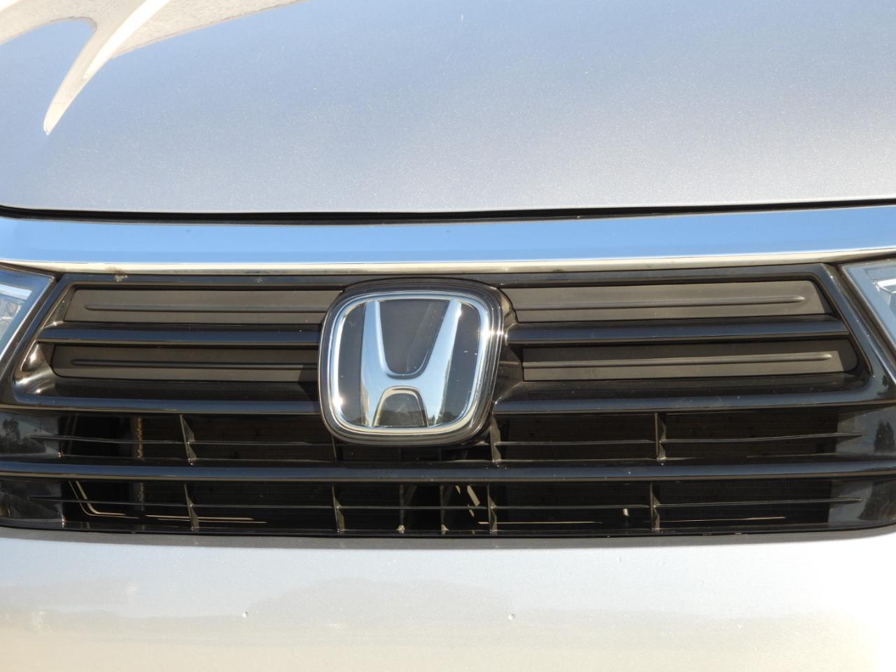 Honda Odyssey photo 7