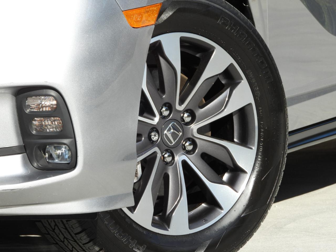 Honda Odyssey photo 8