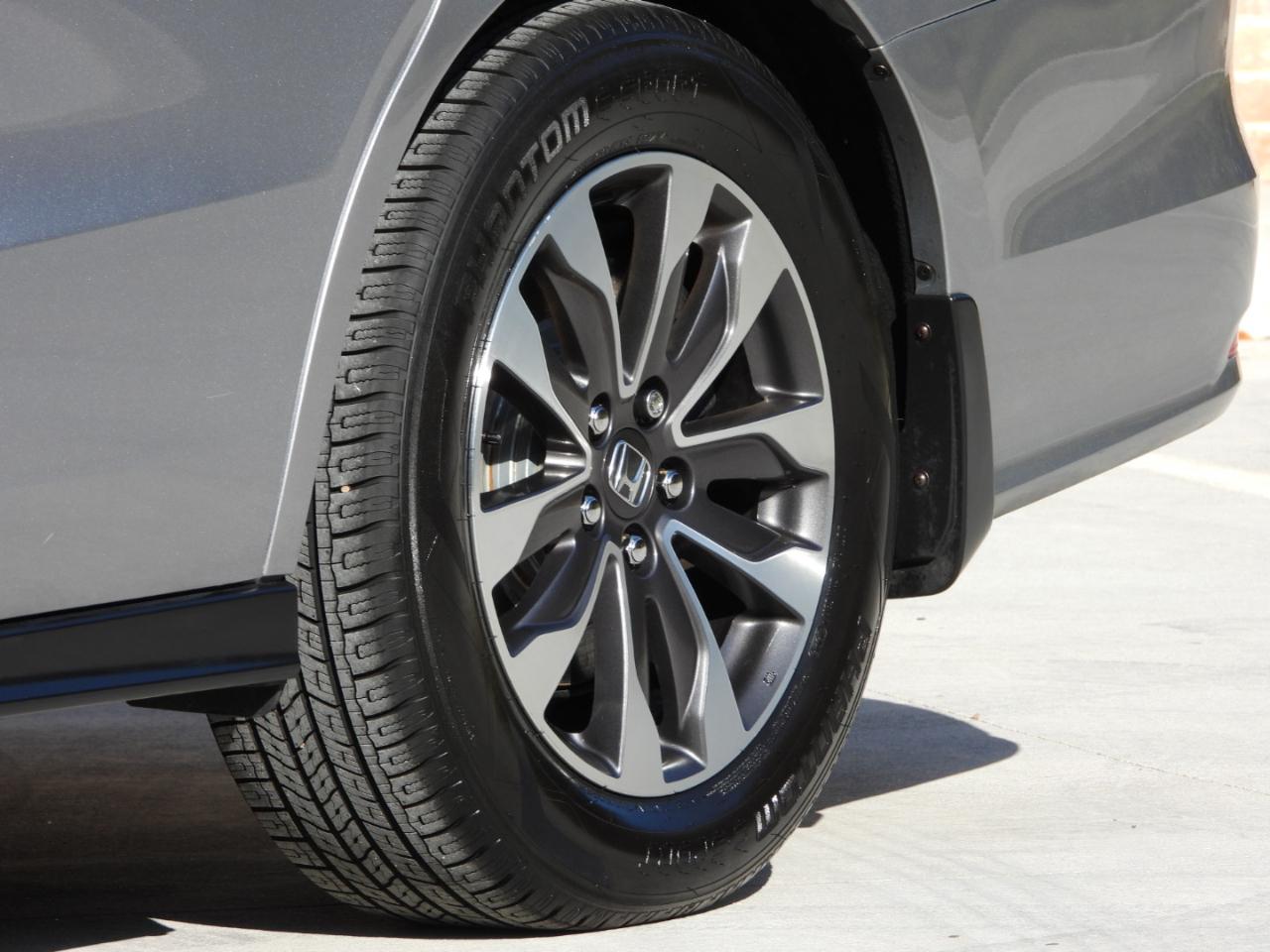 Honda Odyssey photo 10