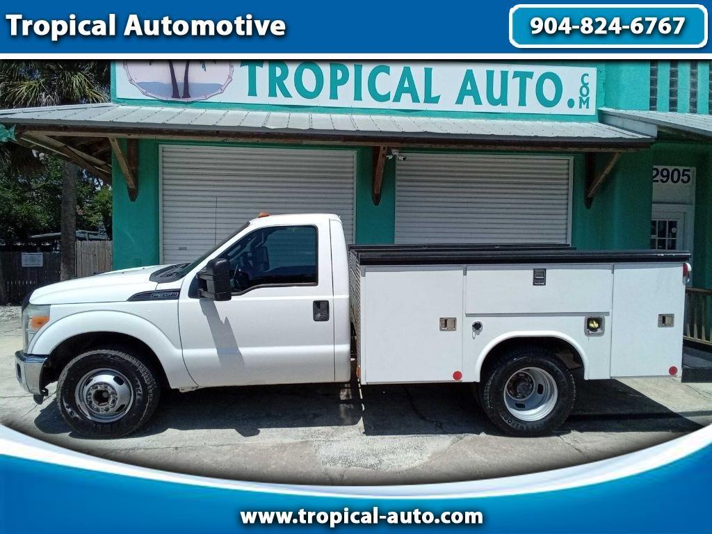 2014 Ford Super Duty F-350 DRW 2WD Reg Cab 141" WB 60" CA XL