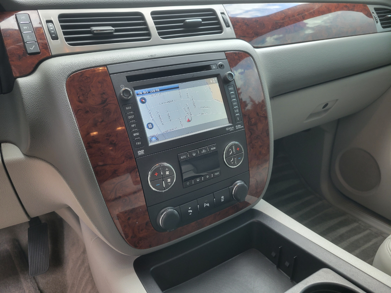 Chevrolet Tahoe LT 2WD 2013