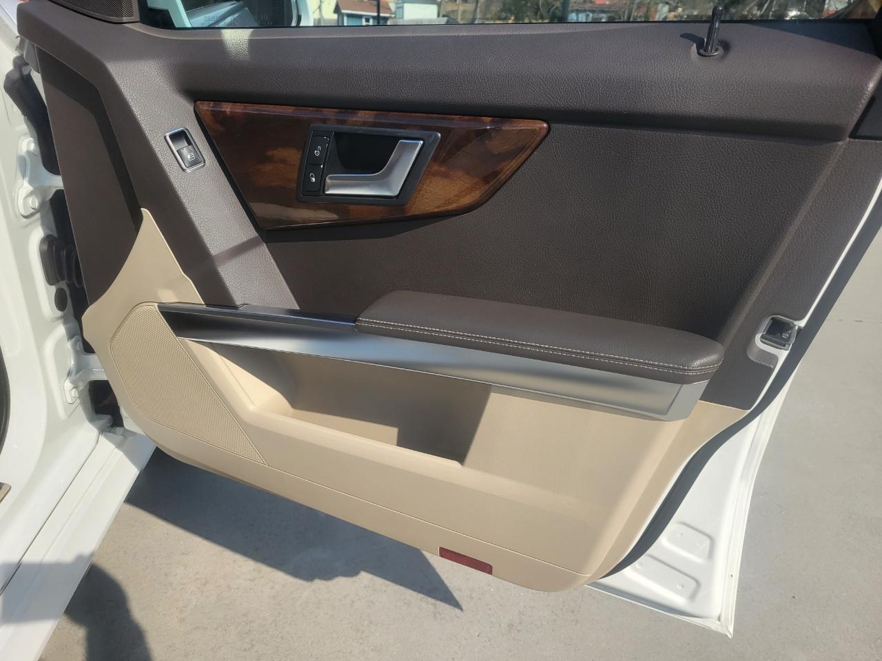 Mercedes-Benz GLK-Class GLK350 2014