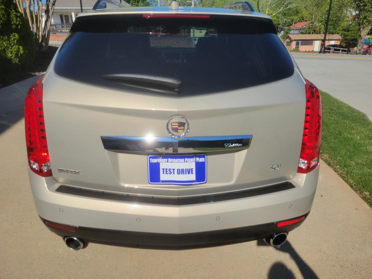 Cadillac SRX Performance Collection 2011