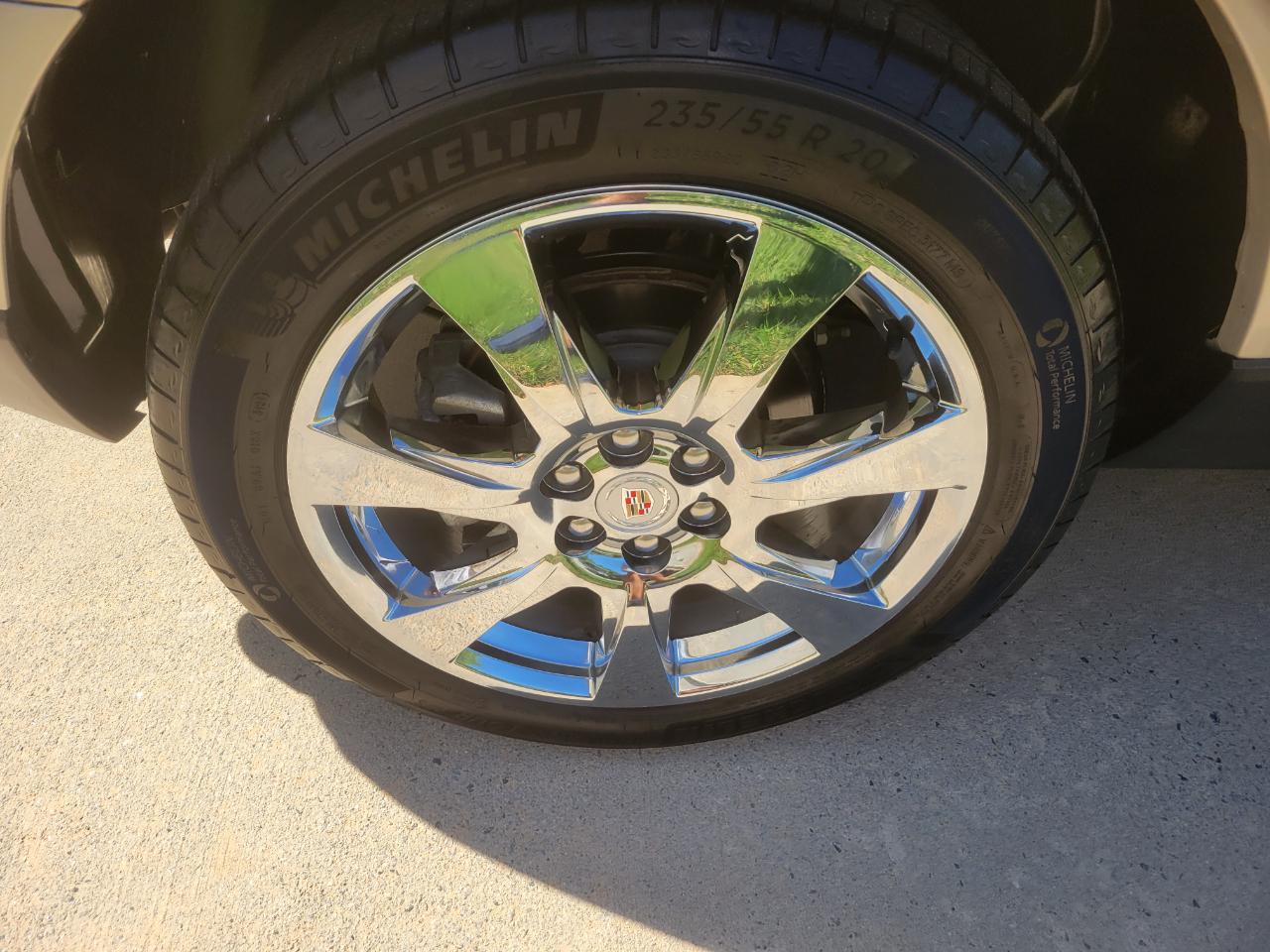 Cadillac SRX Performance Collection 2011