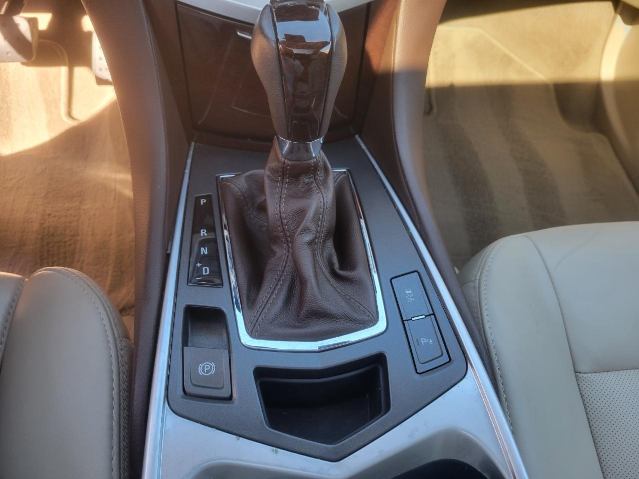 Cadillac SRX Performance Collection 2011