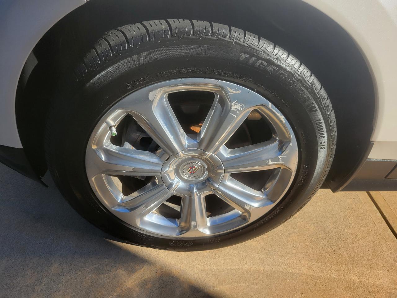 Cadillac SRX Performance Collection FWD 2016