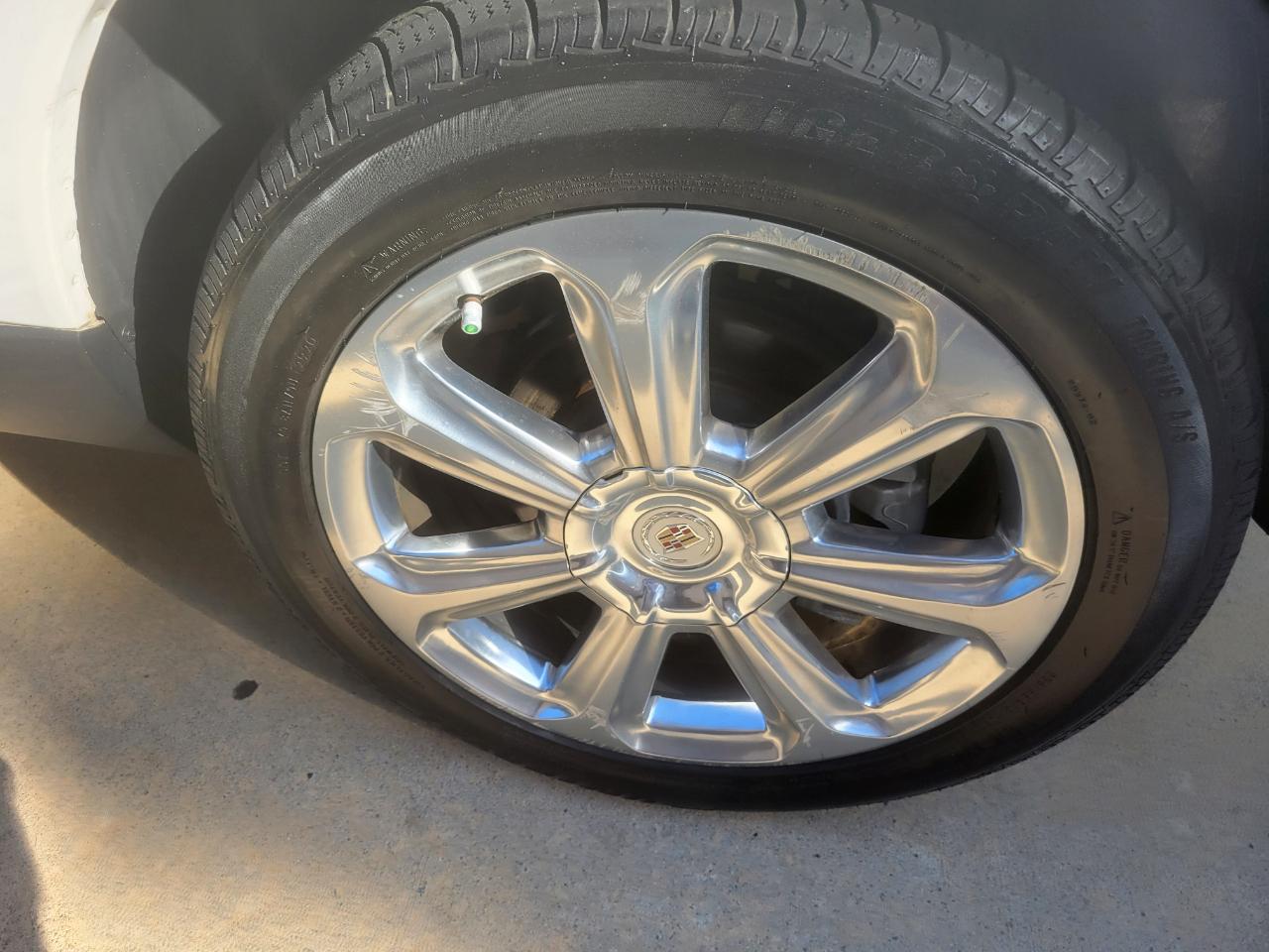 Cadillac SRX Performance Collection FWD 2016