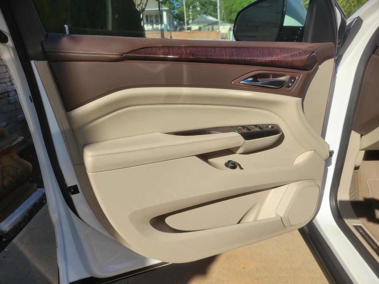 Cadillac SRX Performance Collection FWD 2016