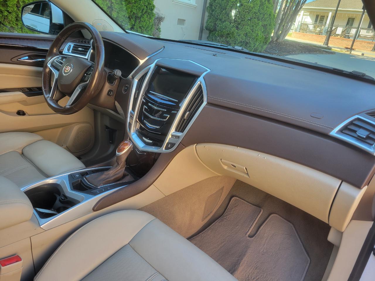 Cadillac SRX Performance Collection FWD 2016