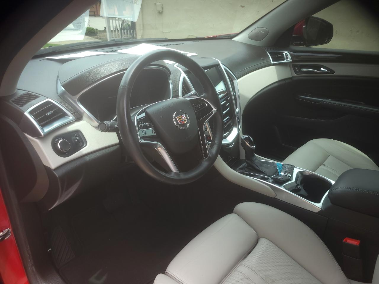 Cadillac SRX Luxury Collection FWD 2014