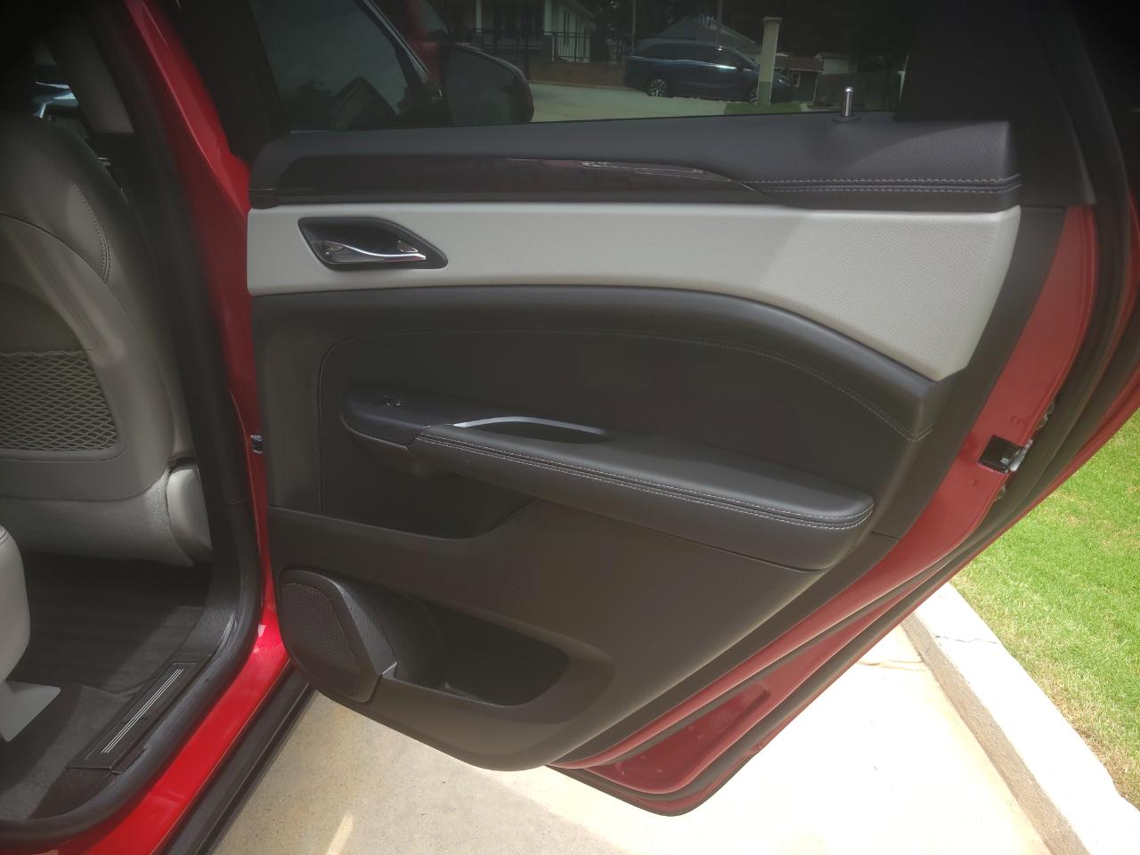Cadillac SRX Luxury Collection FWD 2014