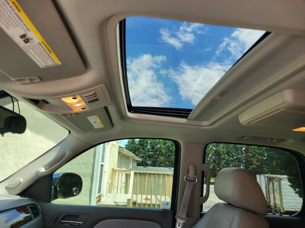 Chevrolet Tahoe LTZ 2WD 2010