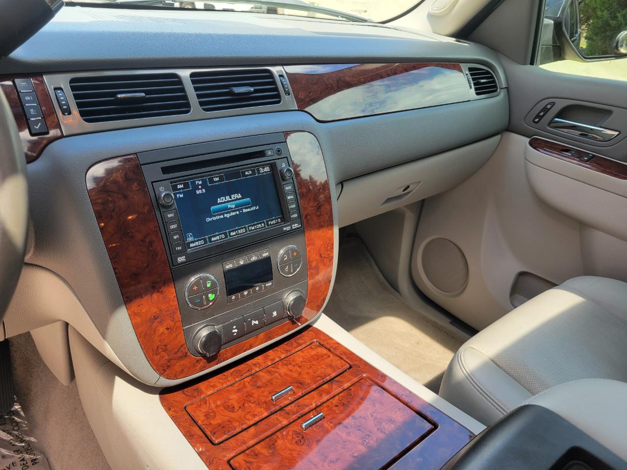 Chevrolet Tahoe LTZ 2WD 2010