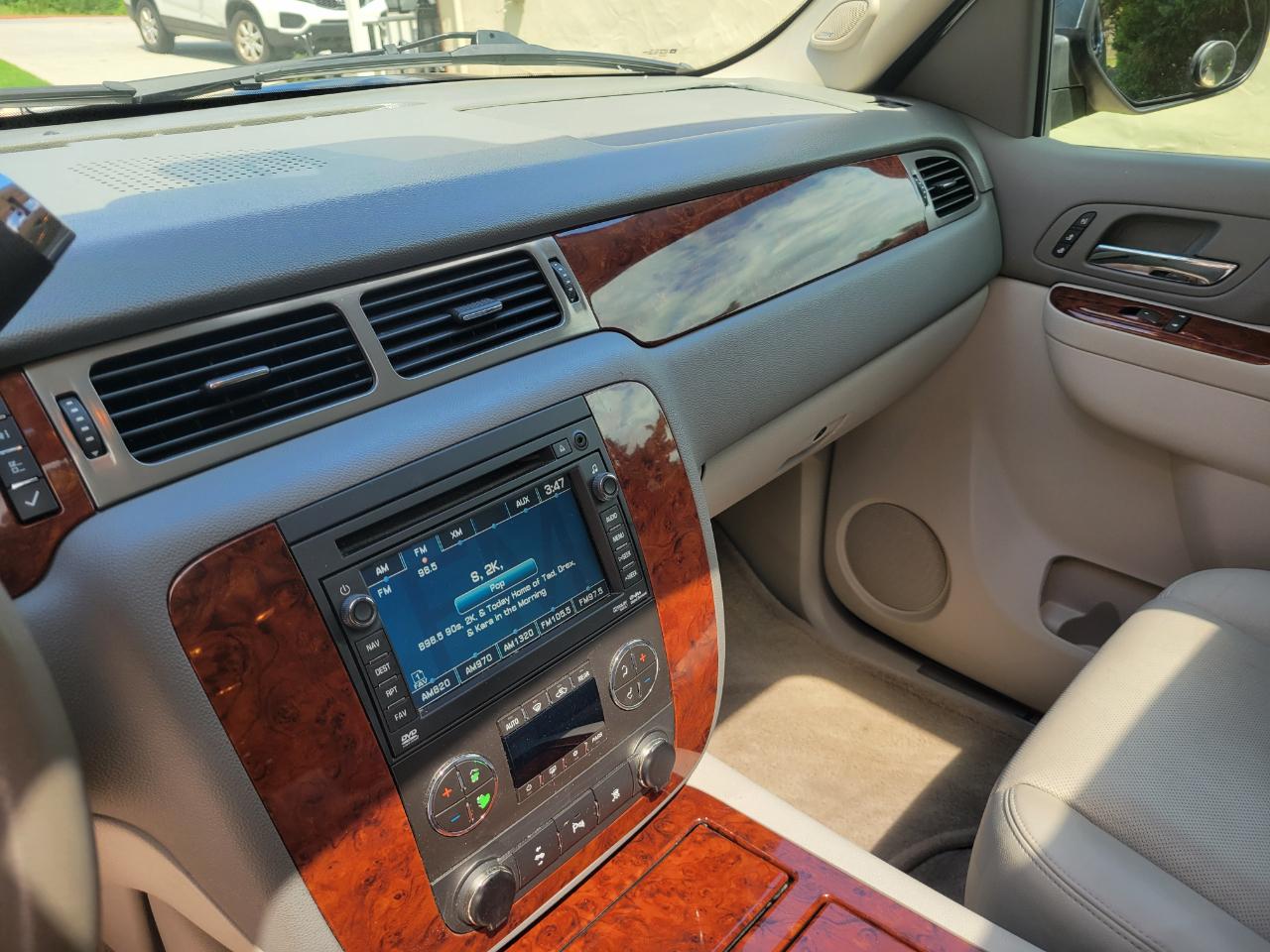 Chevrolet Tahoe LTZ 2WD 2010